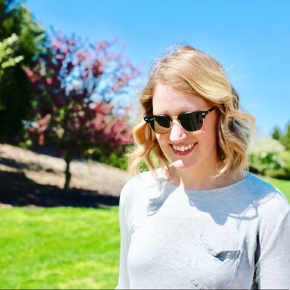 Meet your Posher, MaryGrace. - Picture 2 of 9